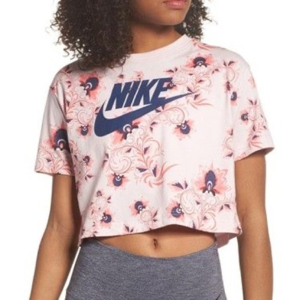 NIKE barely rose crop top 🌸💓
